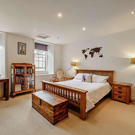 1 Bed In 93147 *