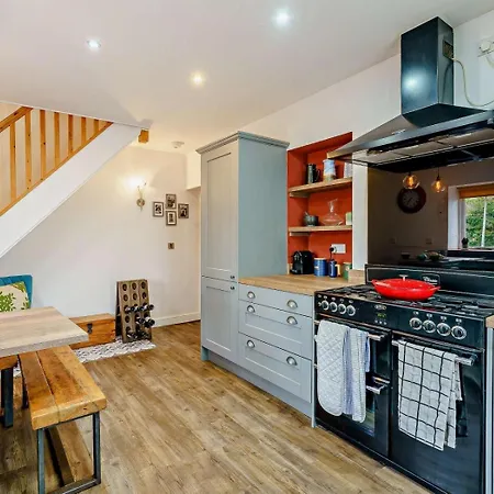 1 Bed In Oc-93147 Ferienhaus